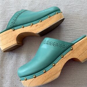 Handmade Bali Wooden Clogs Seafoam Leather Brass Studs Size 6.5 Balielf